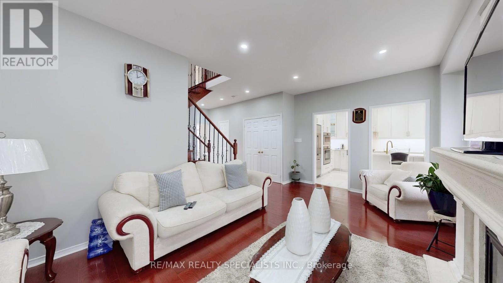 13 Ledgerock Road Property Photo 6