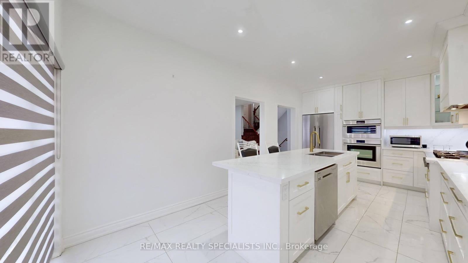 13 Ledgerock Road Property Photo 9