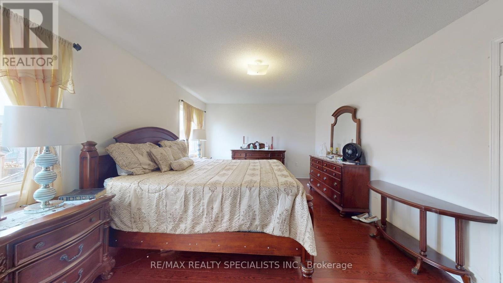 13 Ledgerock Road Property Photo 23