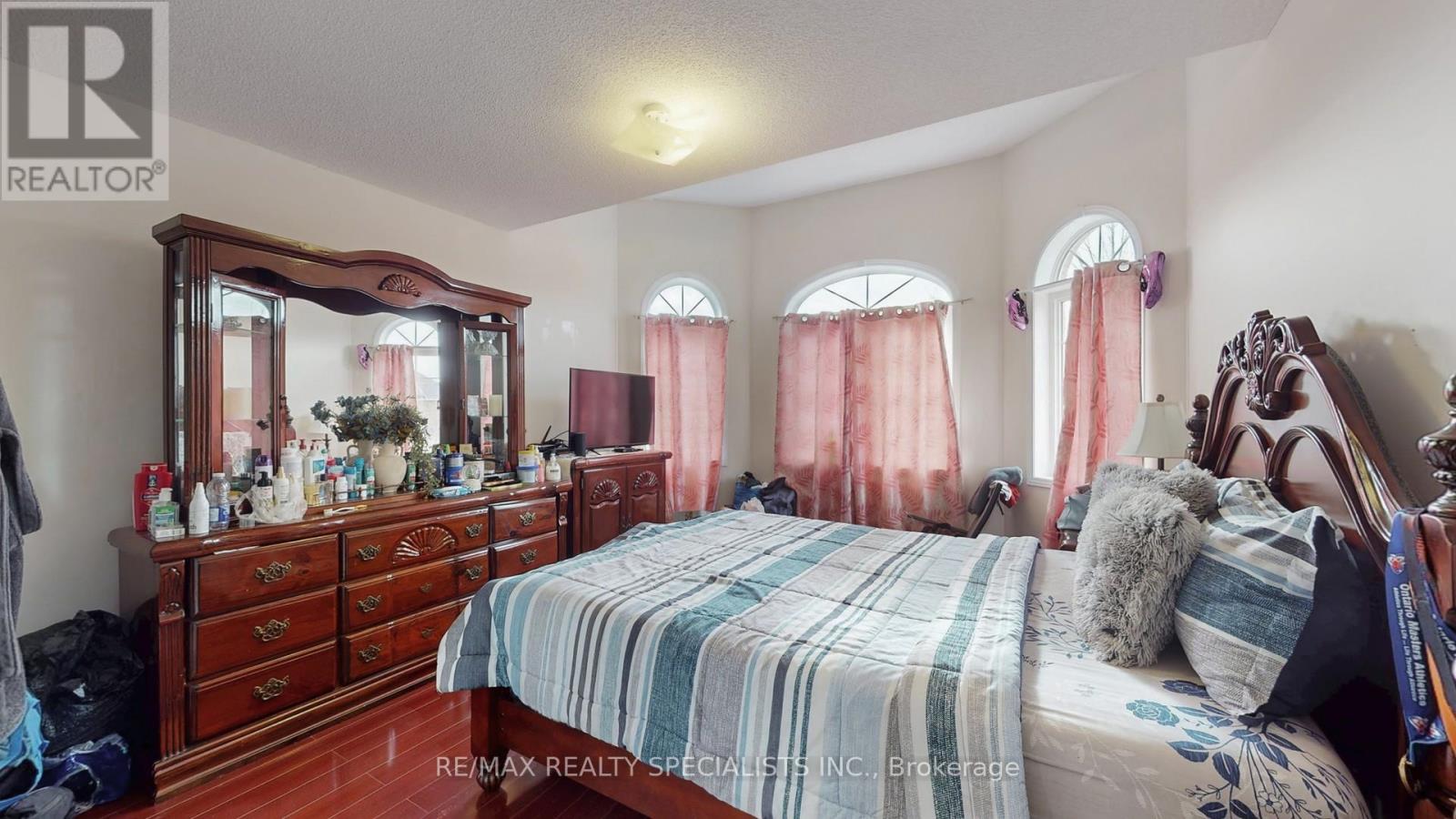 13 Ledgerock Road Property Photo 29