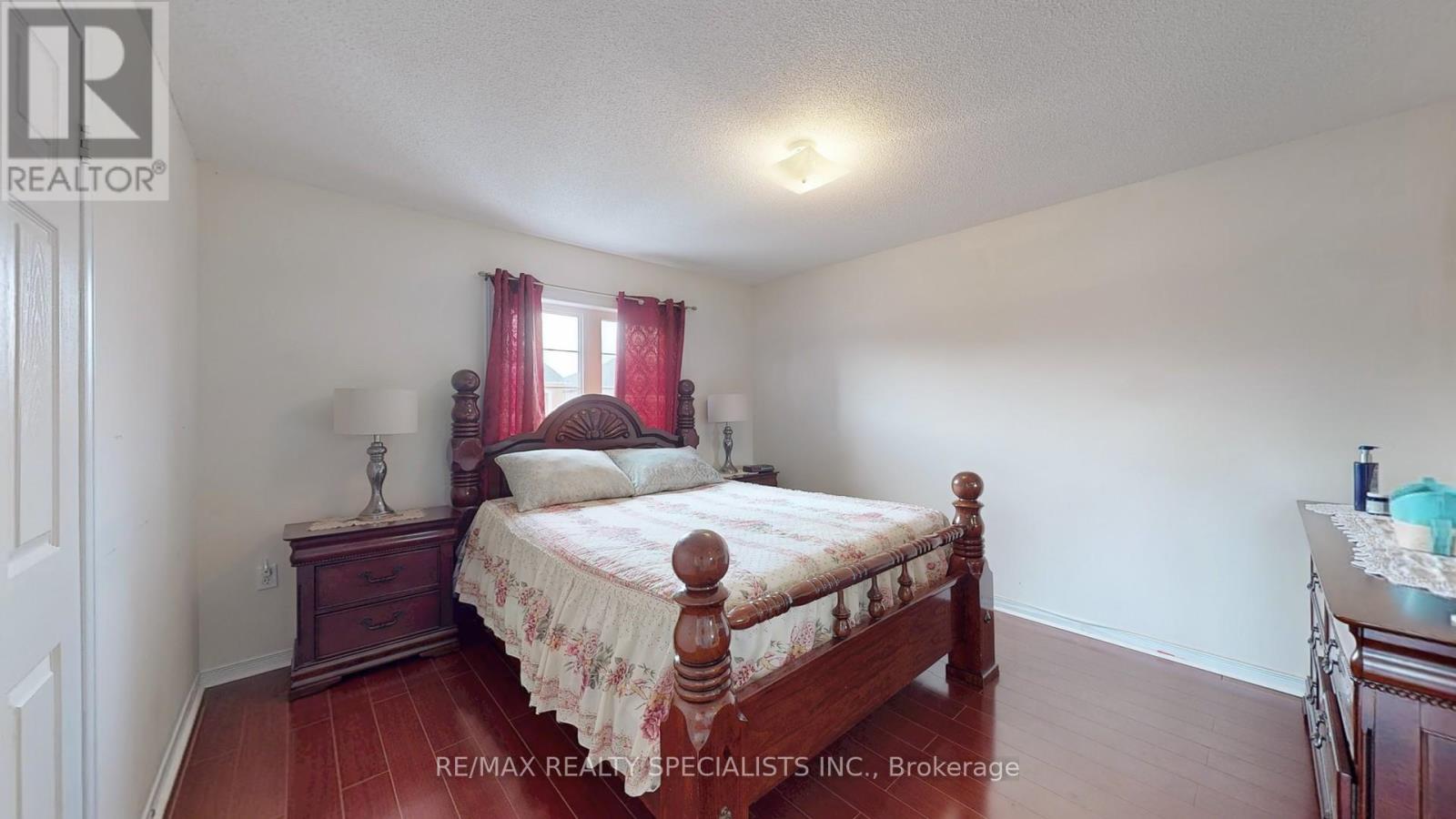 13 Ledgerock Road Property Photo 32
