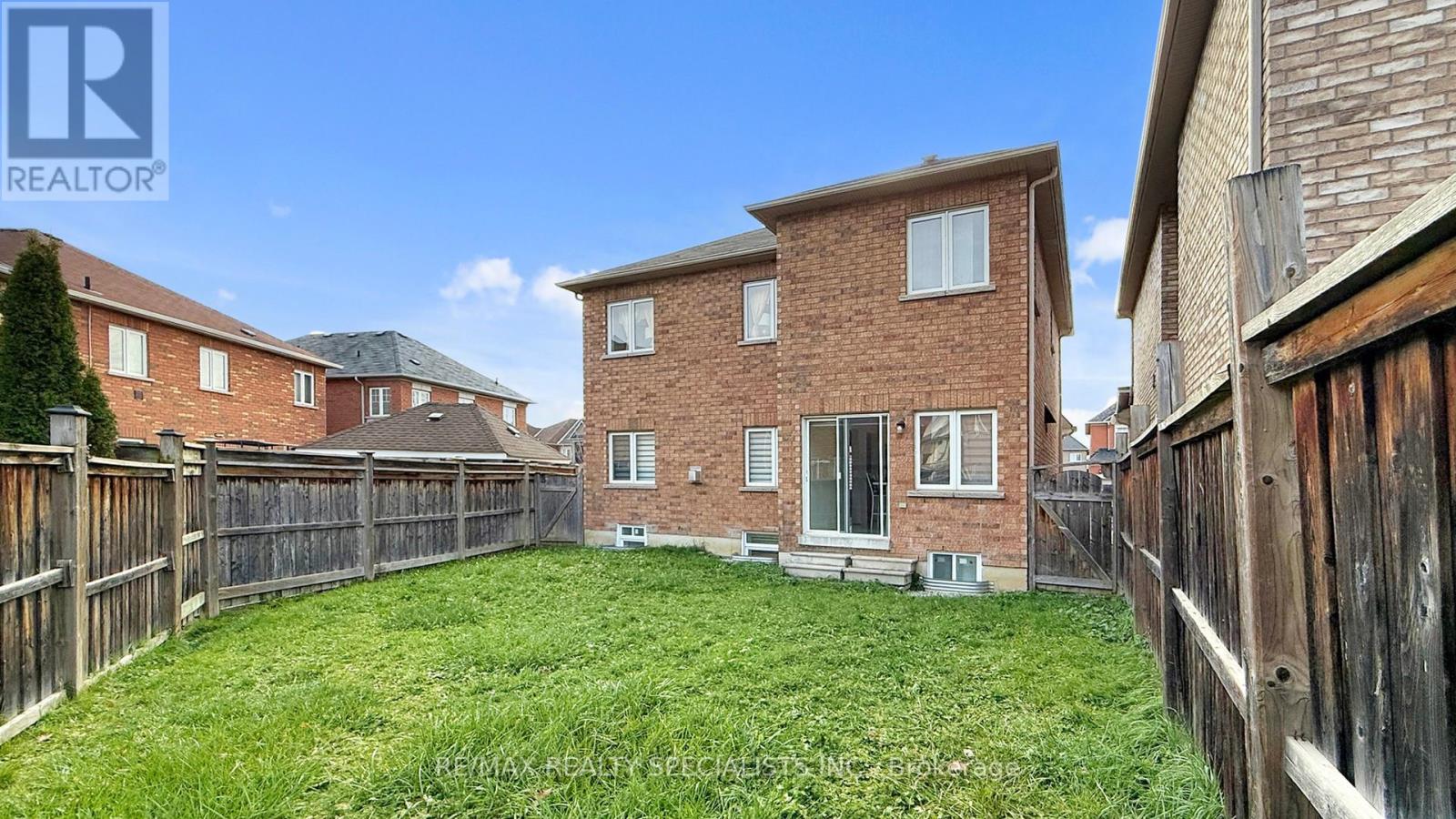 13 Ledgerock Road Property Photo 39
