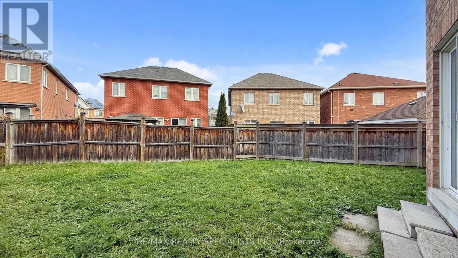13 Ledgerock Road Property Photo 40