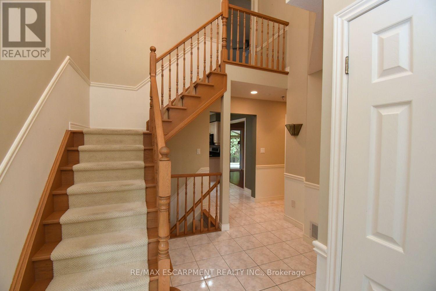 715 Bateman Court Property Photo 5