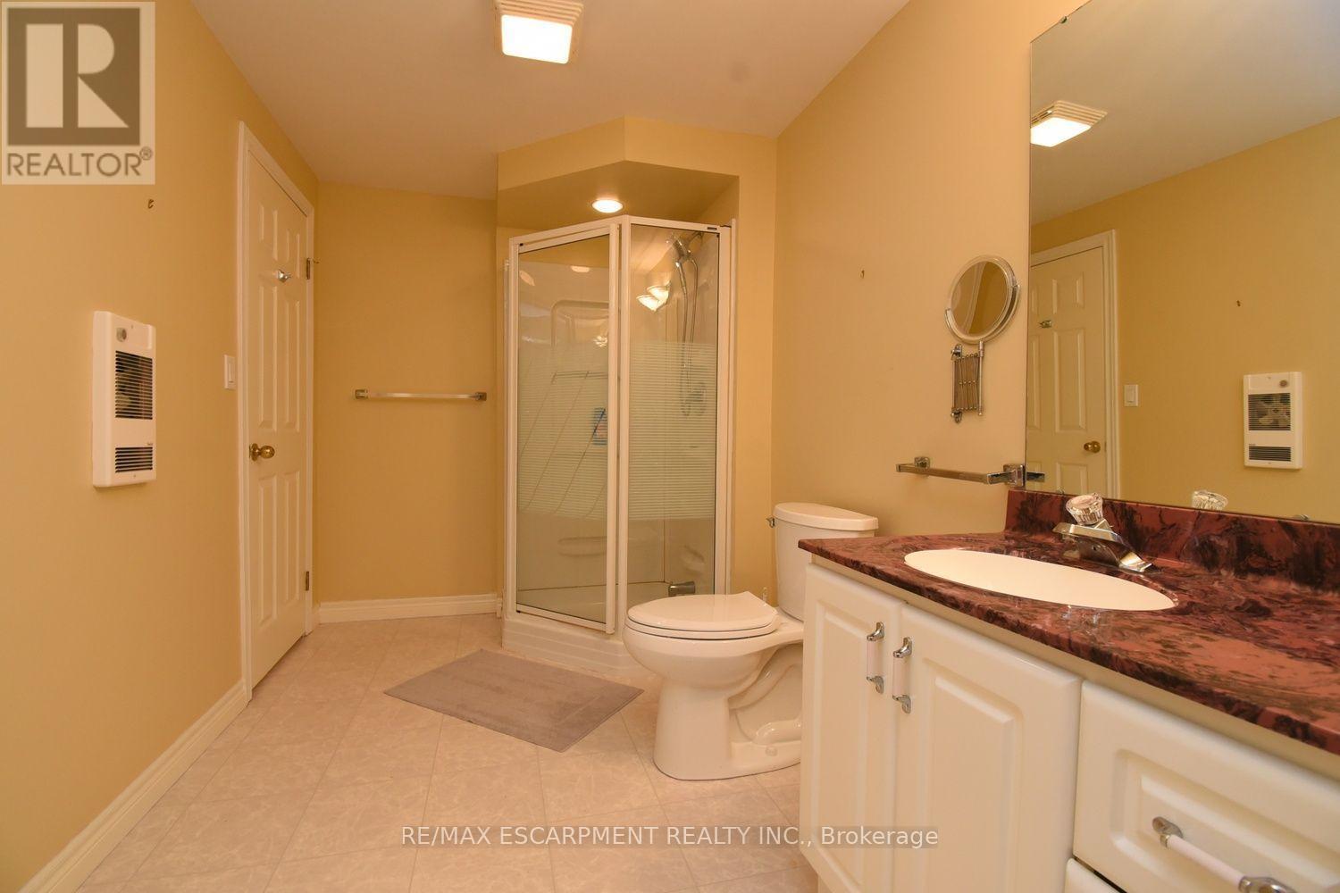 715 Bateman Court Property Photo 34