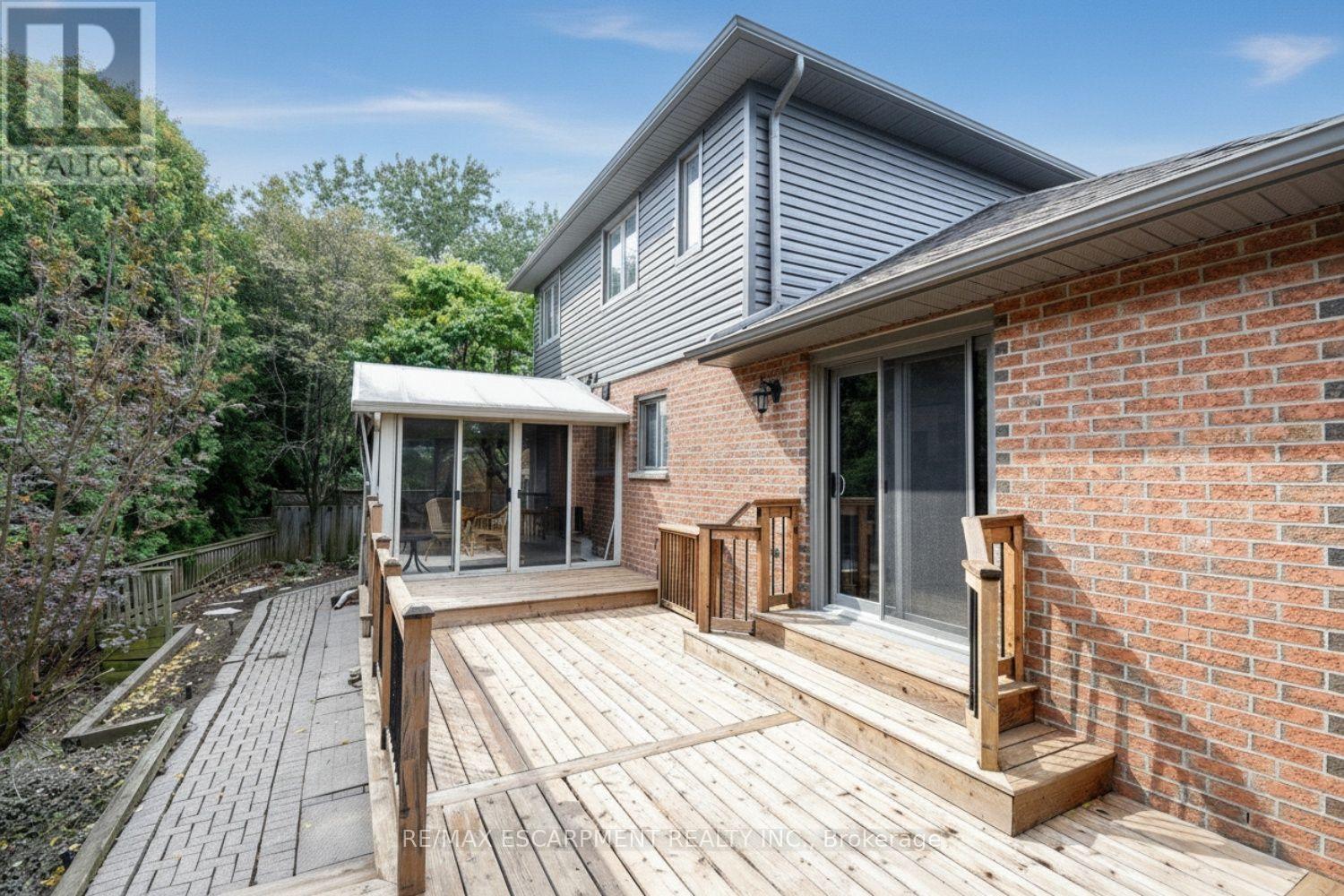 715 Bateman Court Property Photo 40