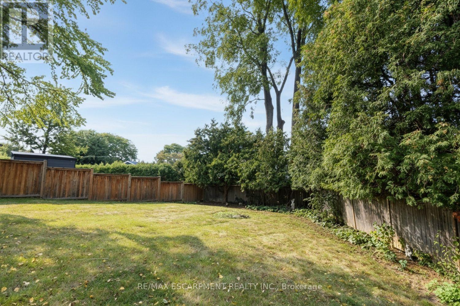 715 Bateman Court Property Photo 44