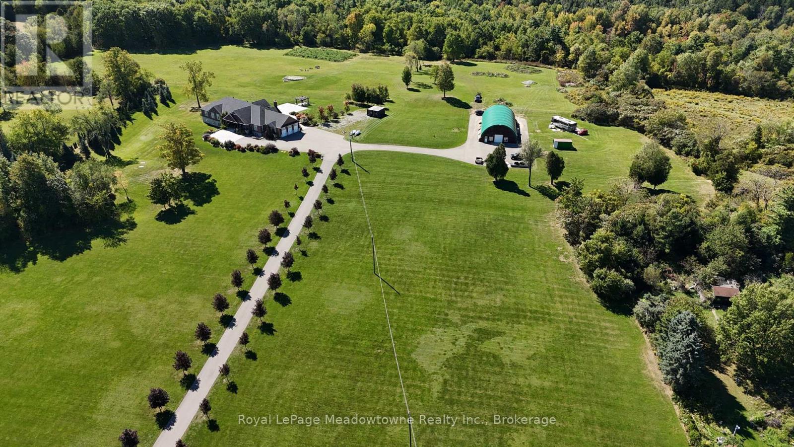 7686 Appleby Line Property Photo 3