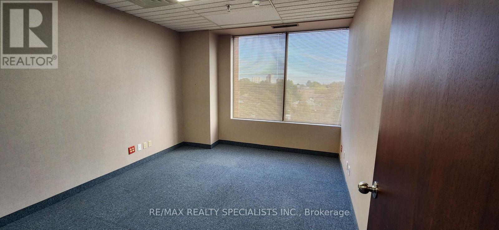 401 - 130 Dundas Street E Property Photo 10
