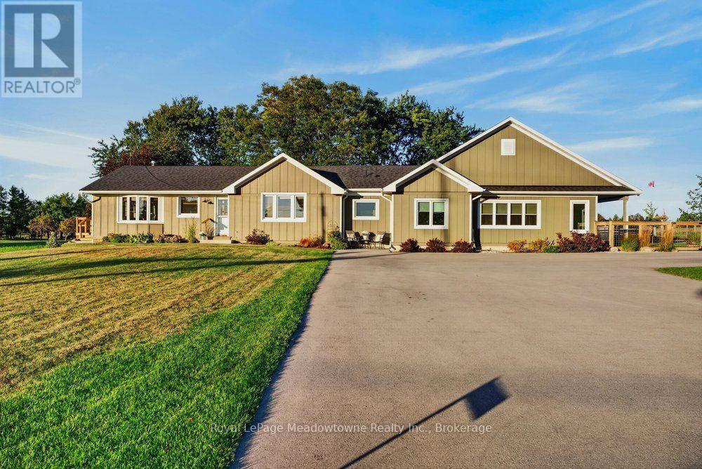 4379 Henderson Road Property Photo 1