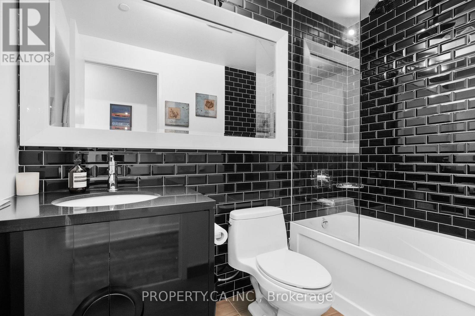 1211 - 90 Park Lawn Road Property Photo 9