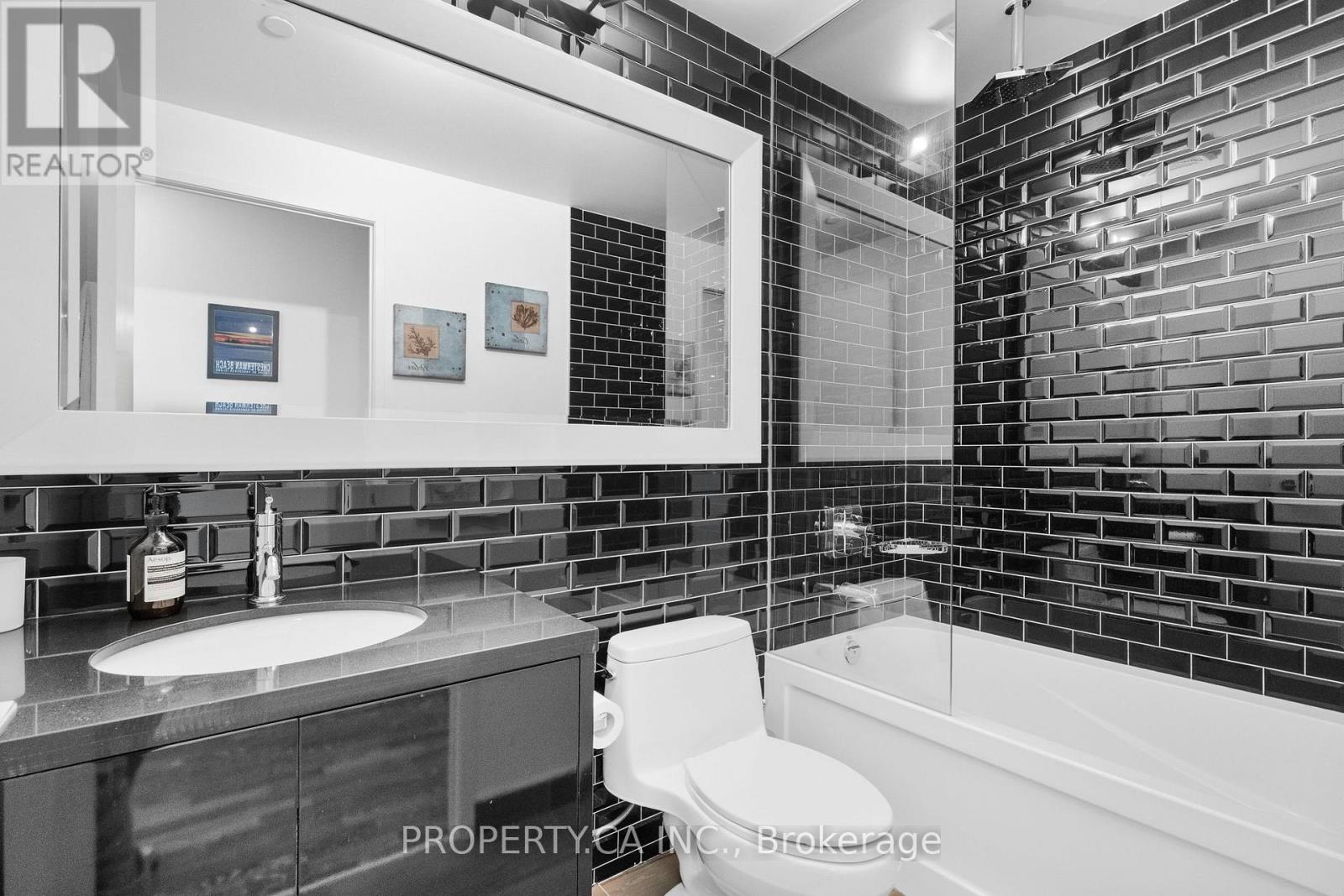 1211 - 90 Park Lawn Road Property Photo 10