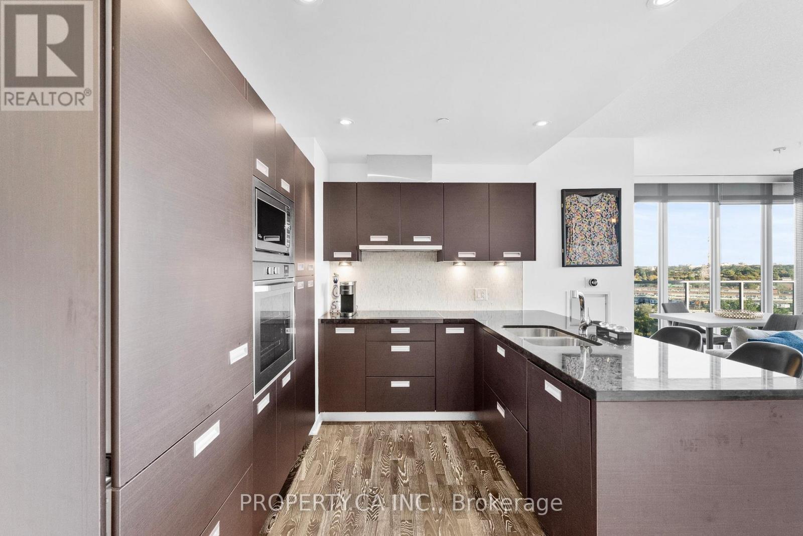 1211 - 90 Park Lawn Road Property Photo 14