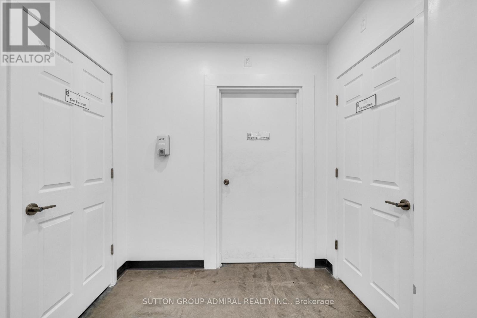 3 - 70 Vanley Crescent Property Photo 9