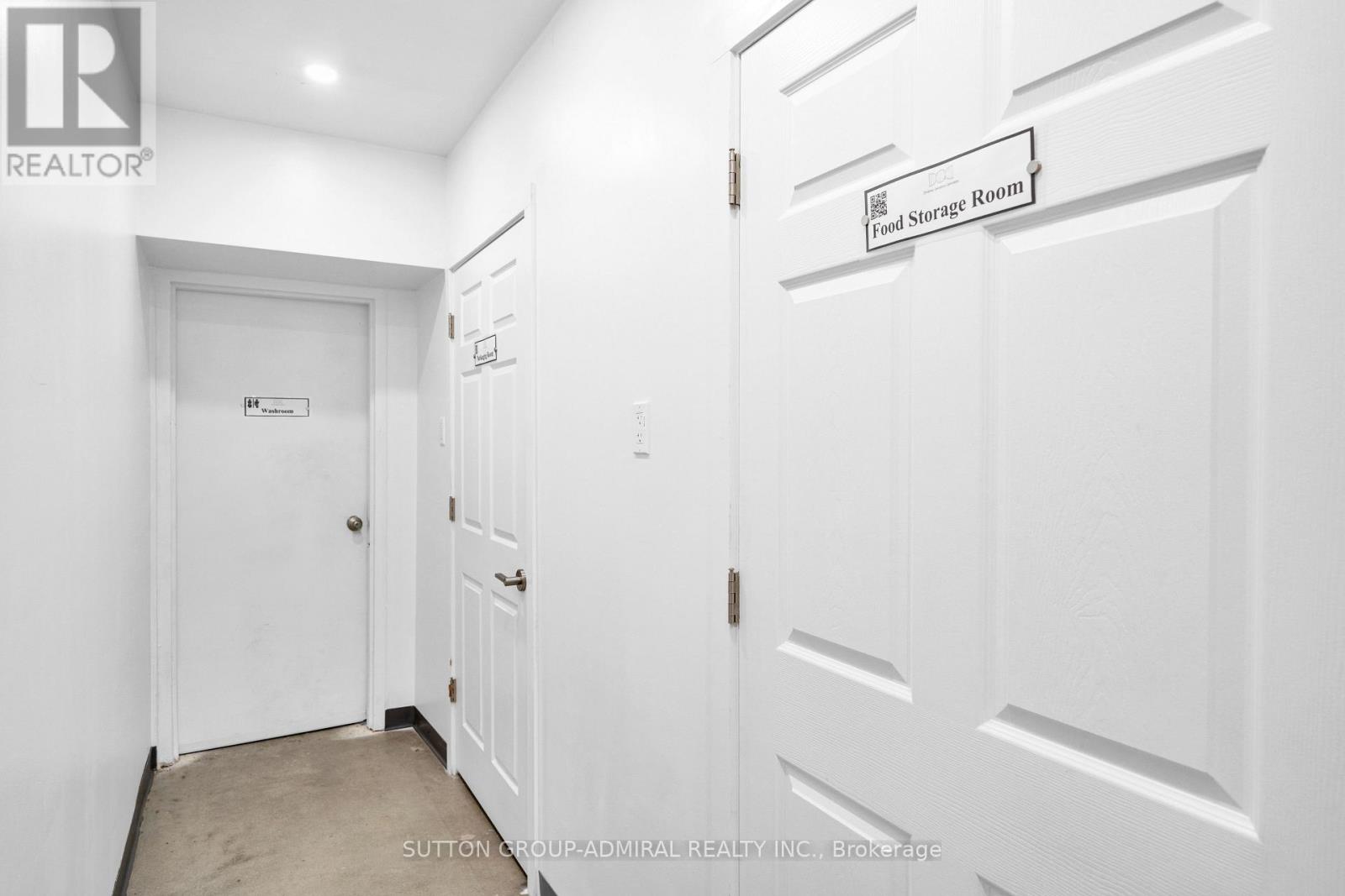 3 - 70 Vanley Crescent Property Photo 13