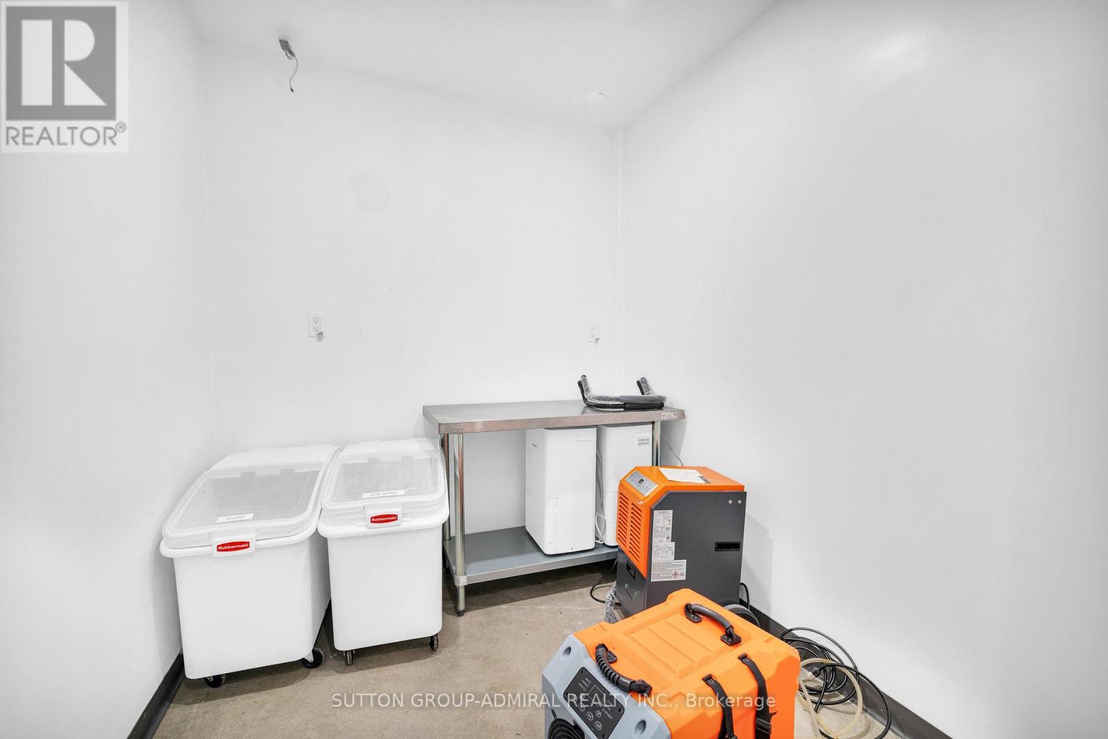 3 - 70 Vanley Crescent Property Photo 15