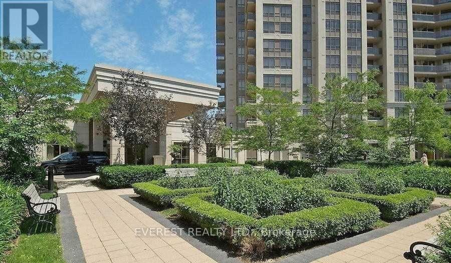 2126 - 700 Humberwood Boulevard Property Photo 4