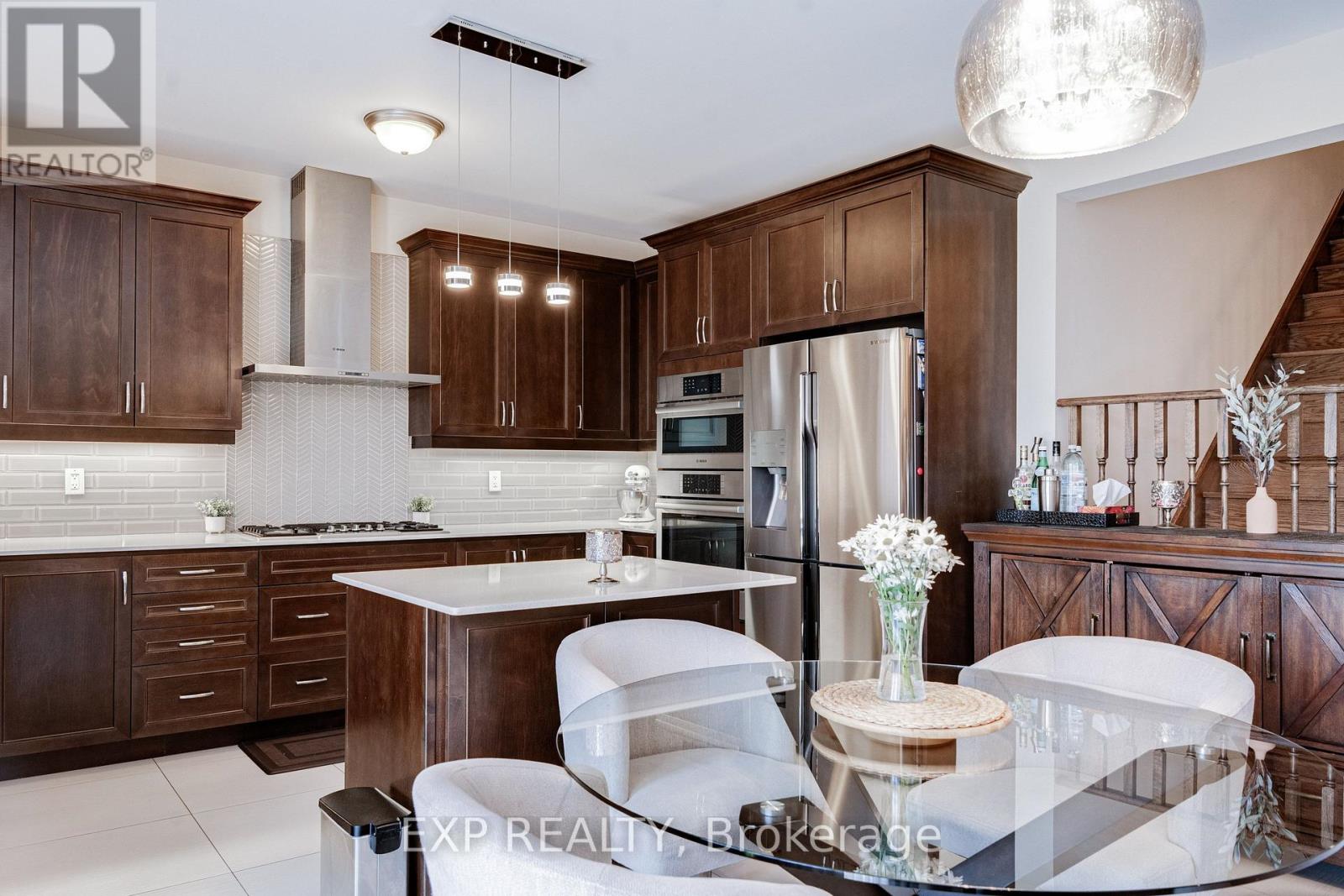 50 Kempsford Crescent Property Photo 8