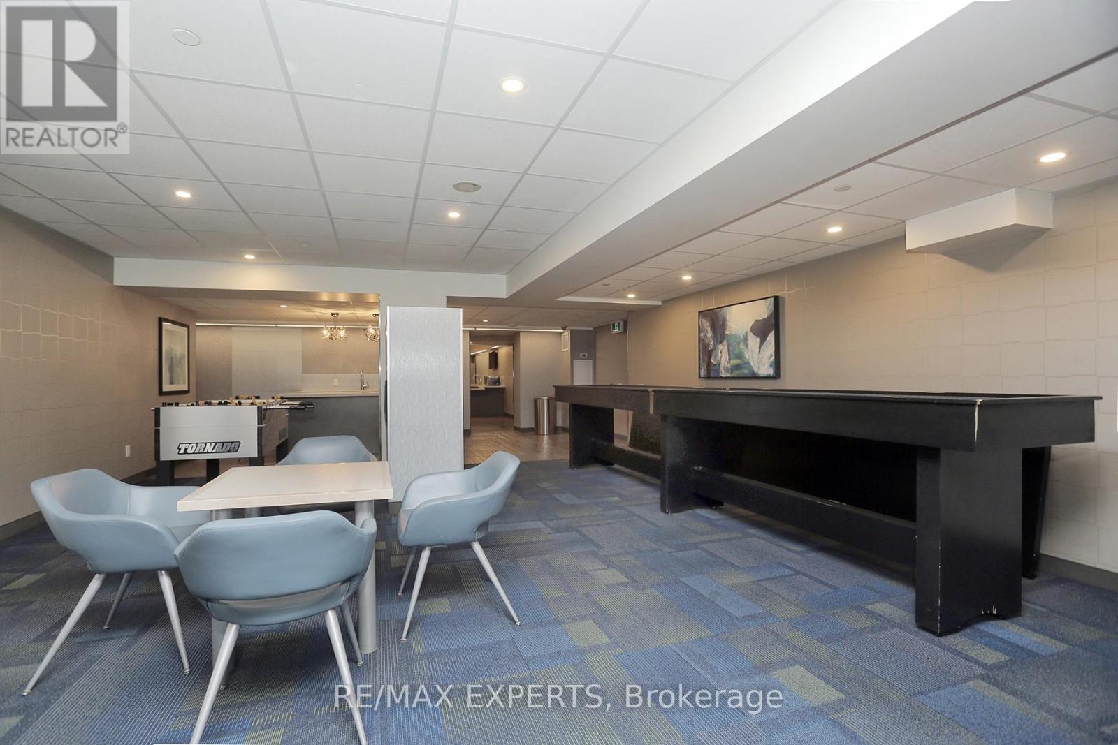 1609 - 2045 Lake Shore Boulevard Property Photo 25