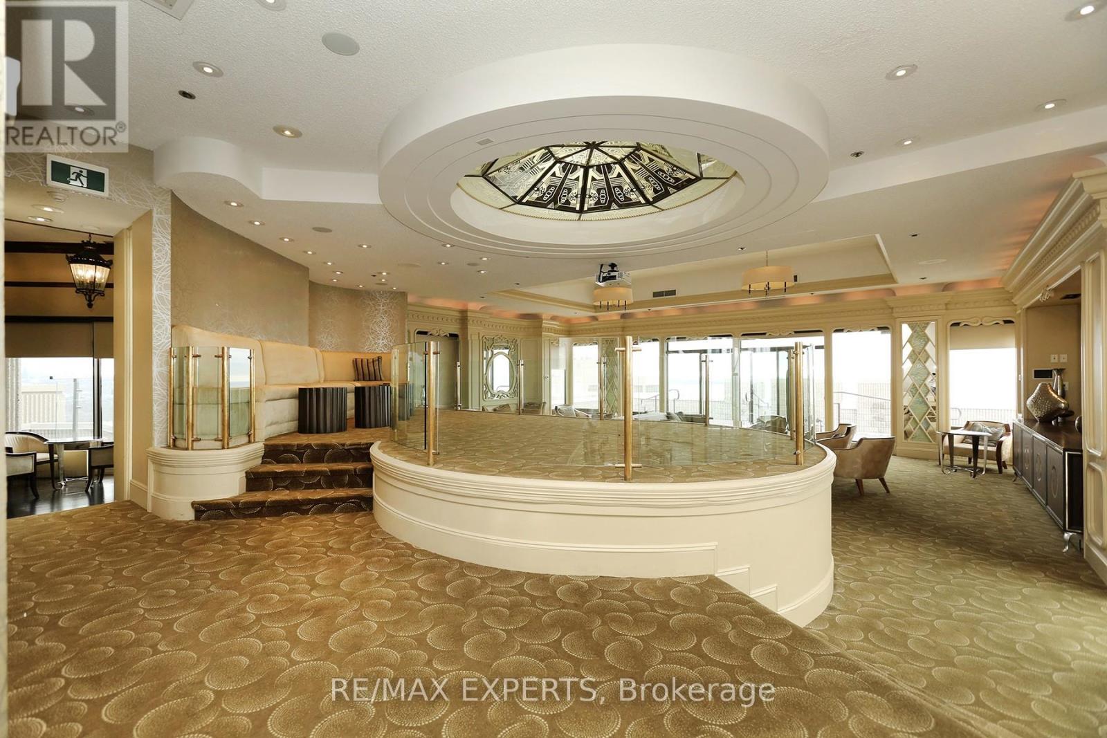 1609 - 2045 Lake Shore Boulevard Property Photo 35