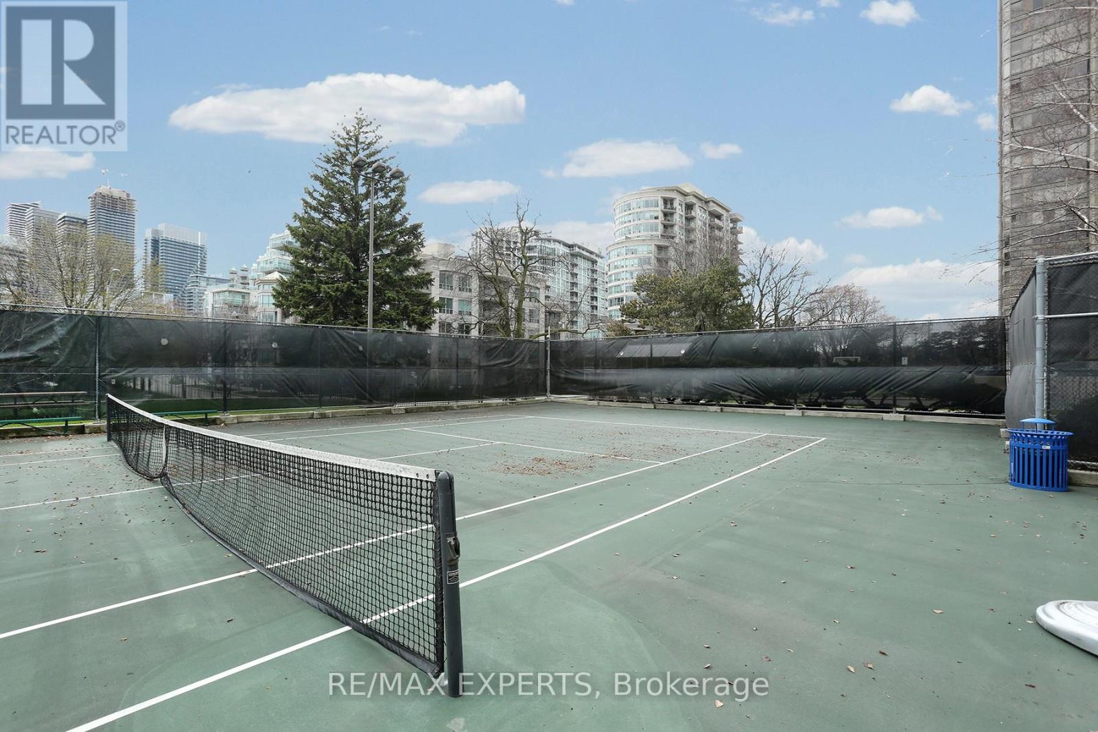 1609 - 2045 Lake Shore Boulevard Property Photo 39