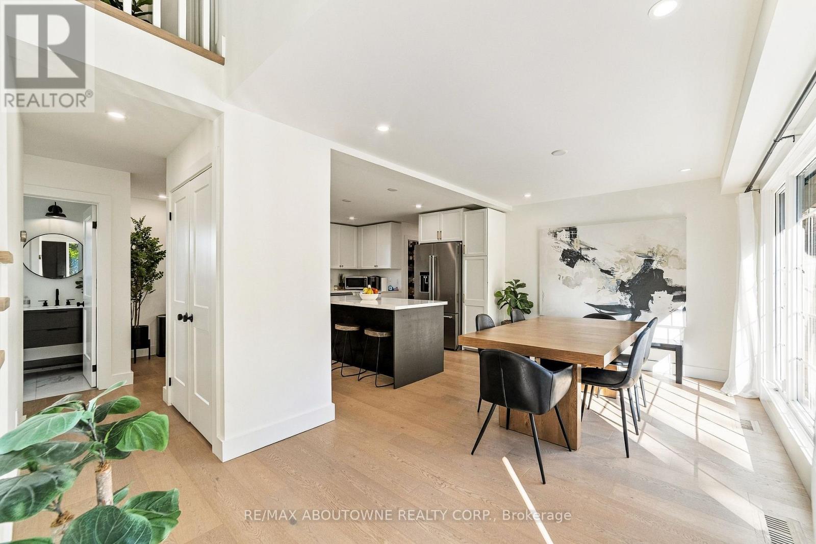 5367 2 Side Road Property Photo 9