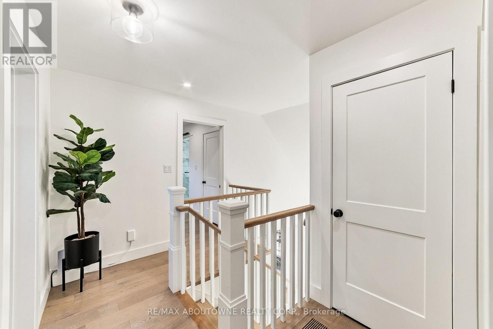 5367 2 Side Road Property Photo 19