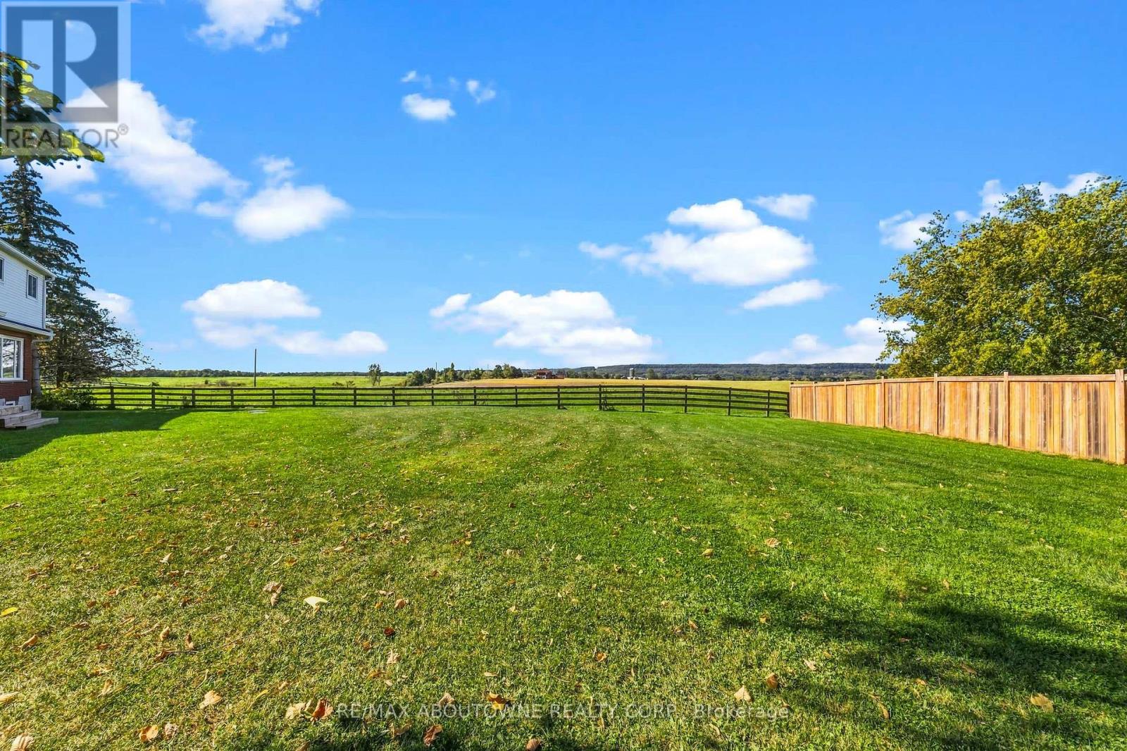 5367 2 Side Road Property Photo 29