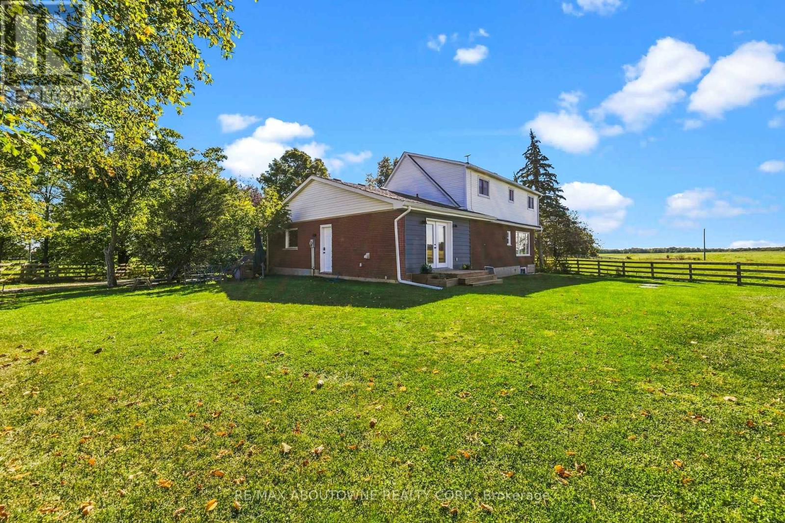 5367 2 Side Road Property Photo 31