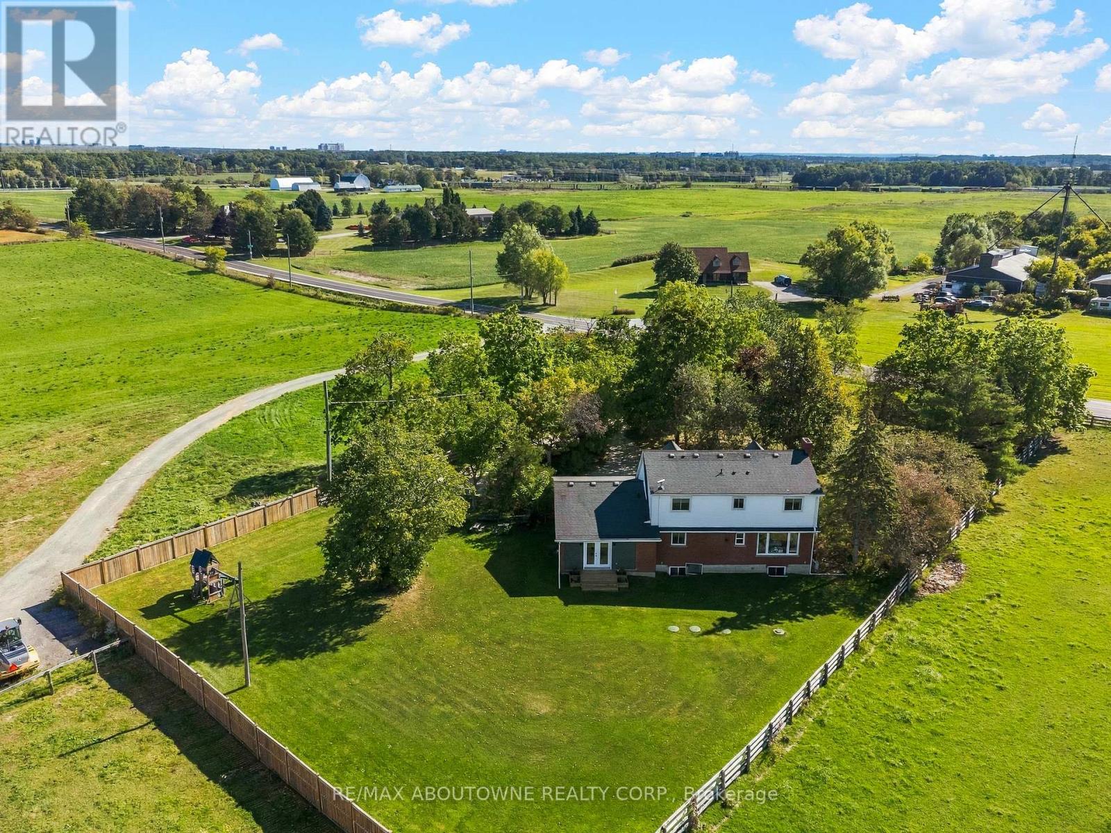 5367 2 Side Road Property Photo 33