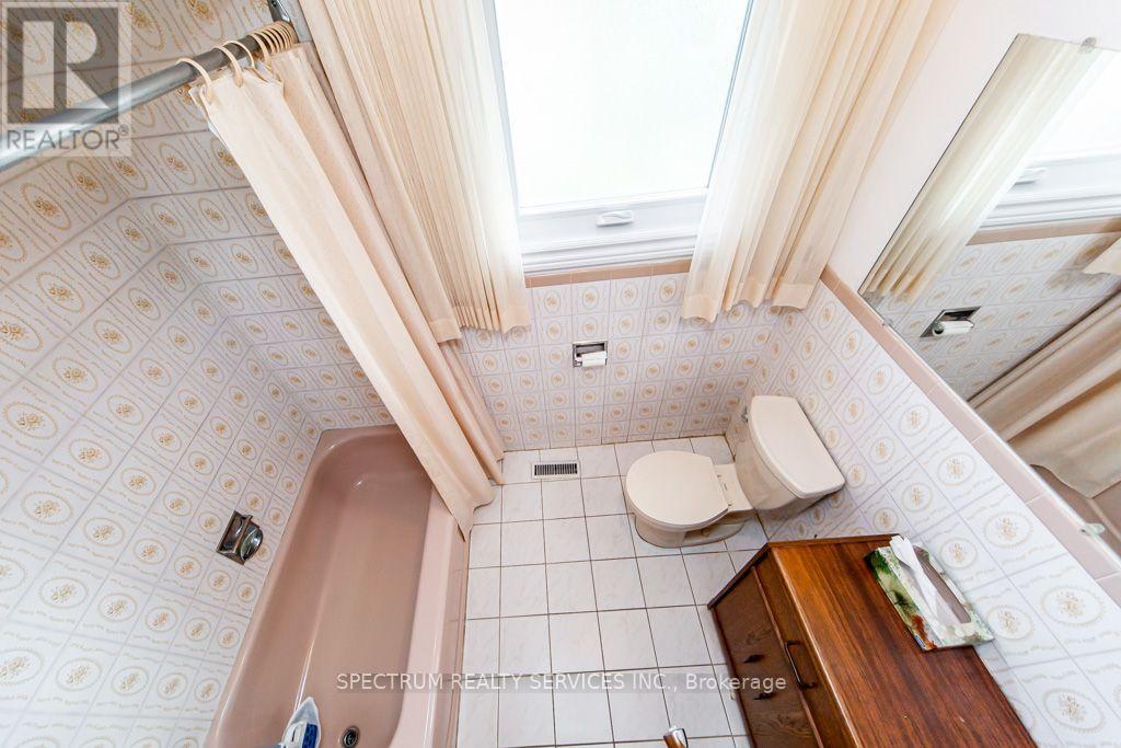 16 Burin Court Property Photo 32