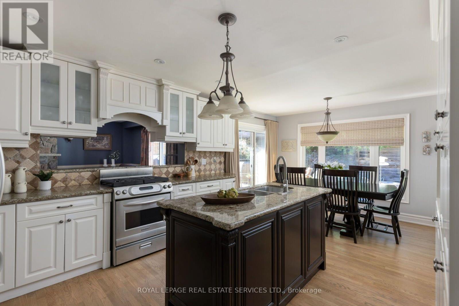 4279 Bridlepath Trail Property Photo 9
