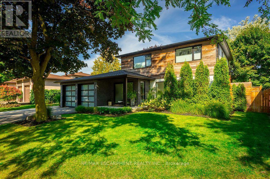 2473 Woburn Crescent Property Photo 1