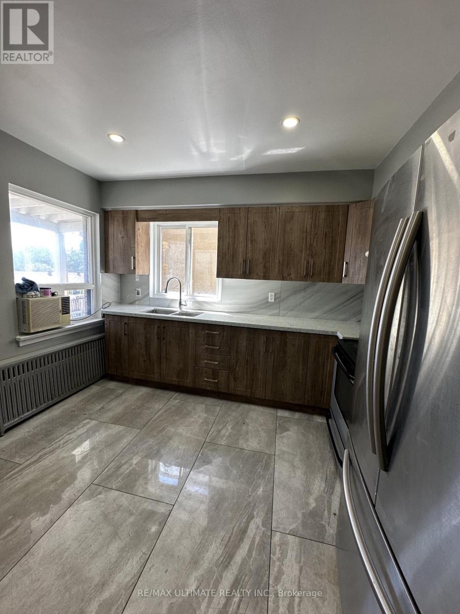 Unit A - 1705 Jane Street Property Photo 2