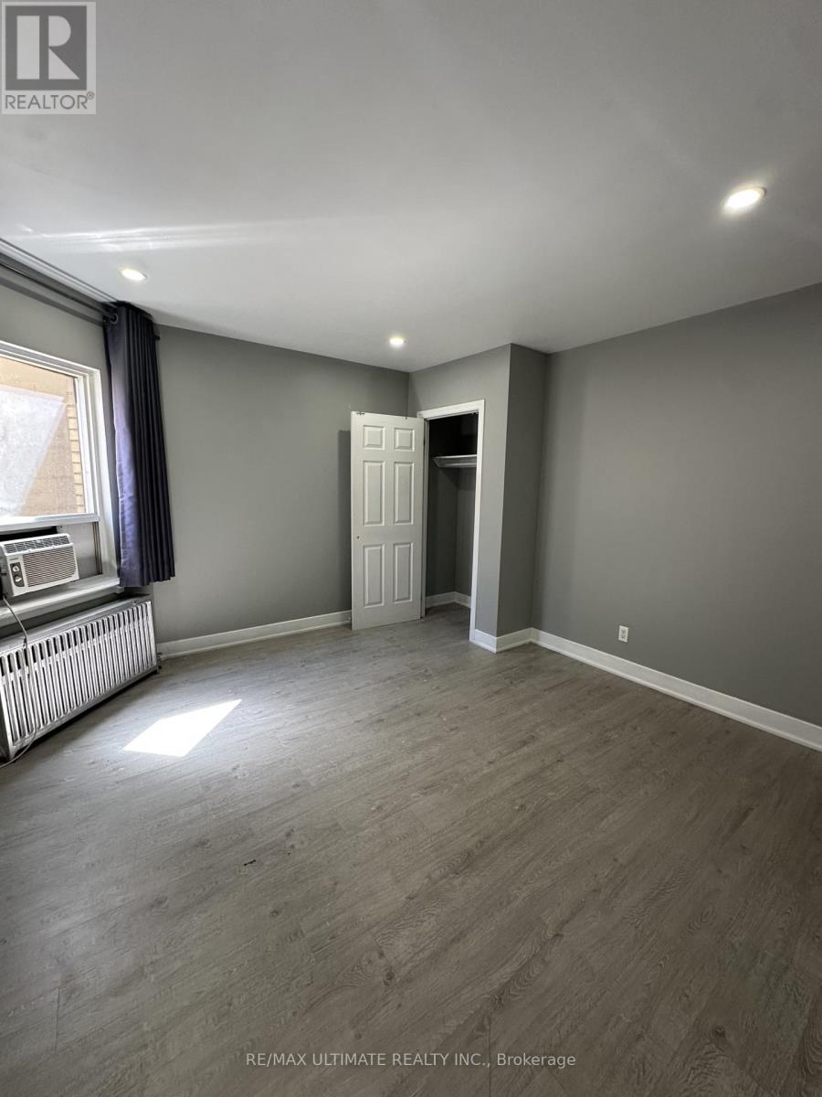 Unit A - 1705 Jane Street Property Photo 6
