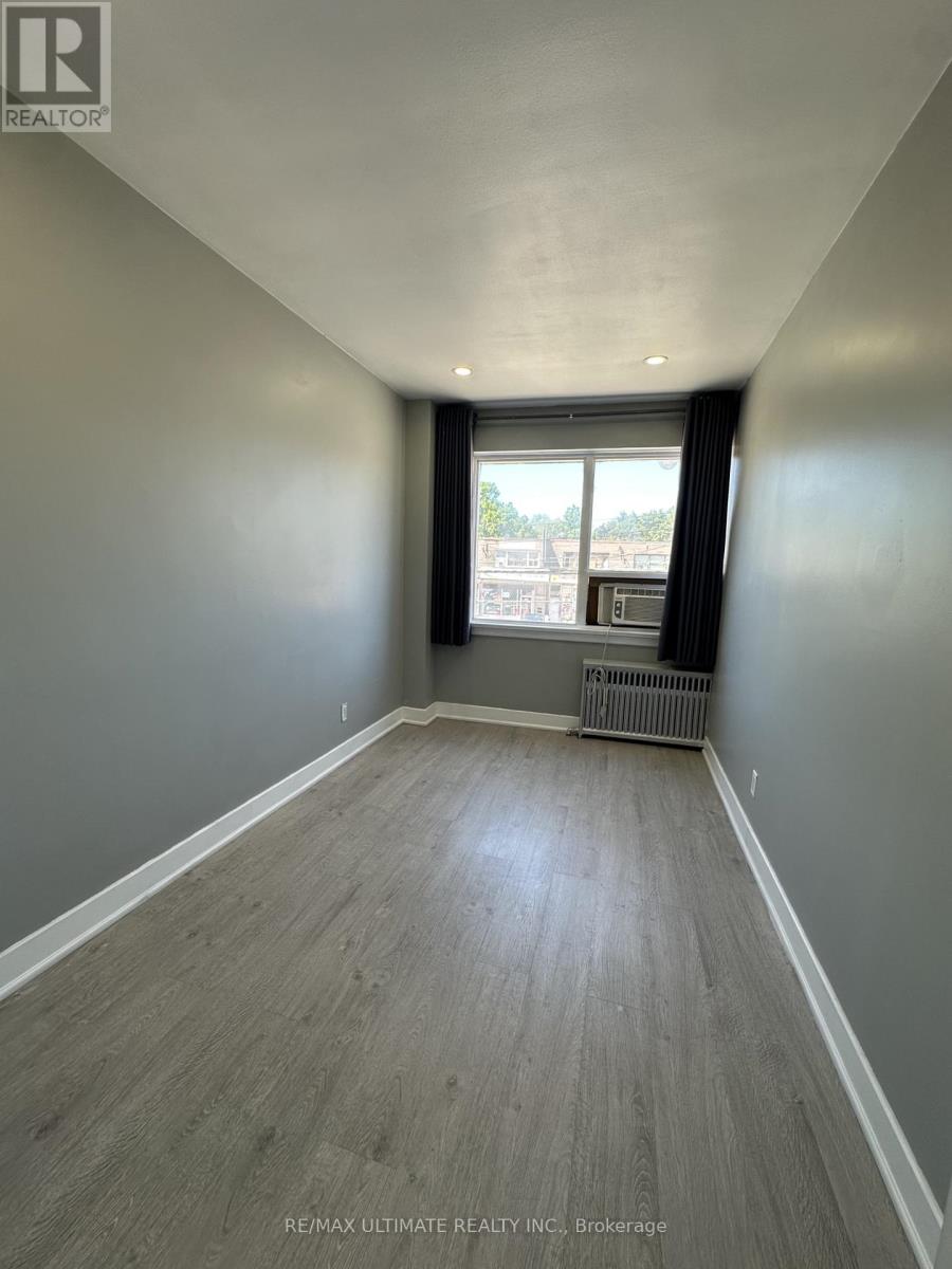 Unit A - 1705 Jane Street Property Photo 9