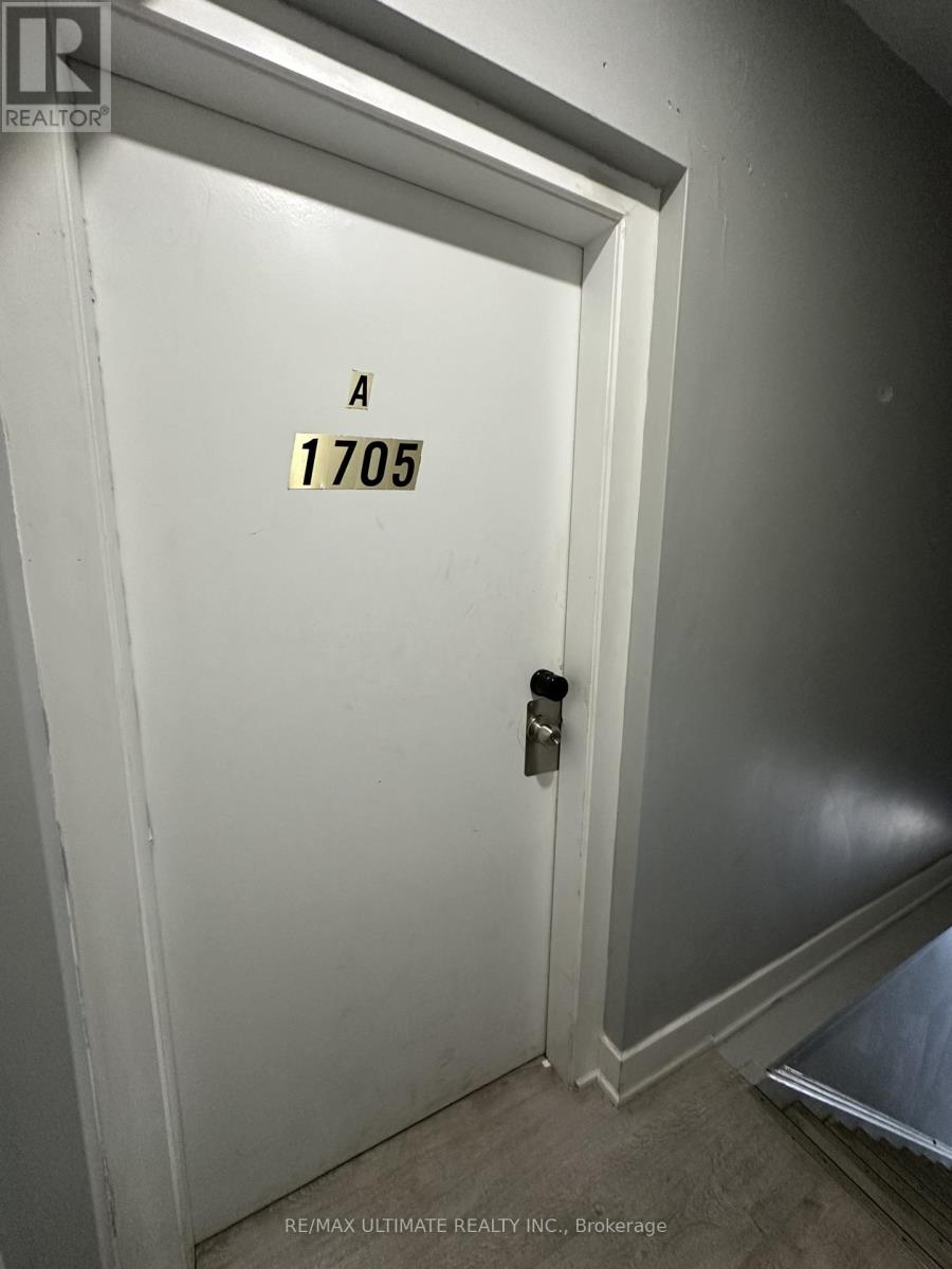 Unit A - 1705 Jane Street Property Photo 11