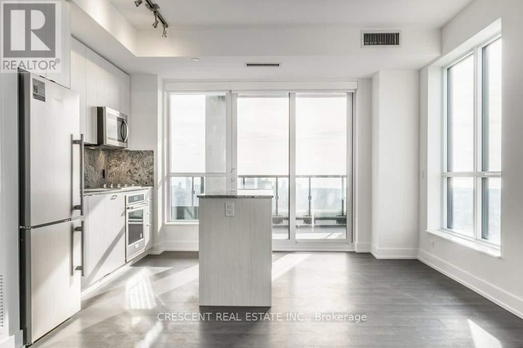 3829 - 5 Mabelle Avenue Property Photo 8