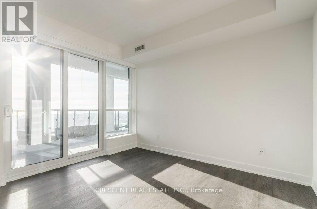 3829 - 5 Mabelle Avenue Property Photo 17