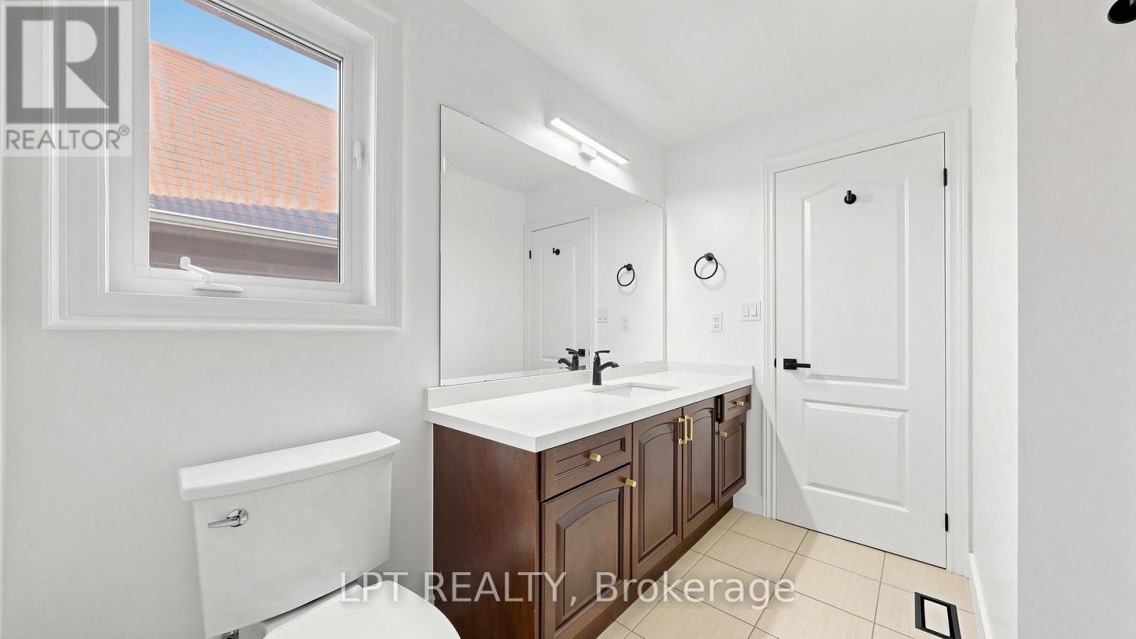4 Plentywood Drive Property Photo 25