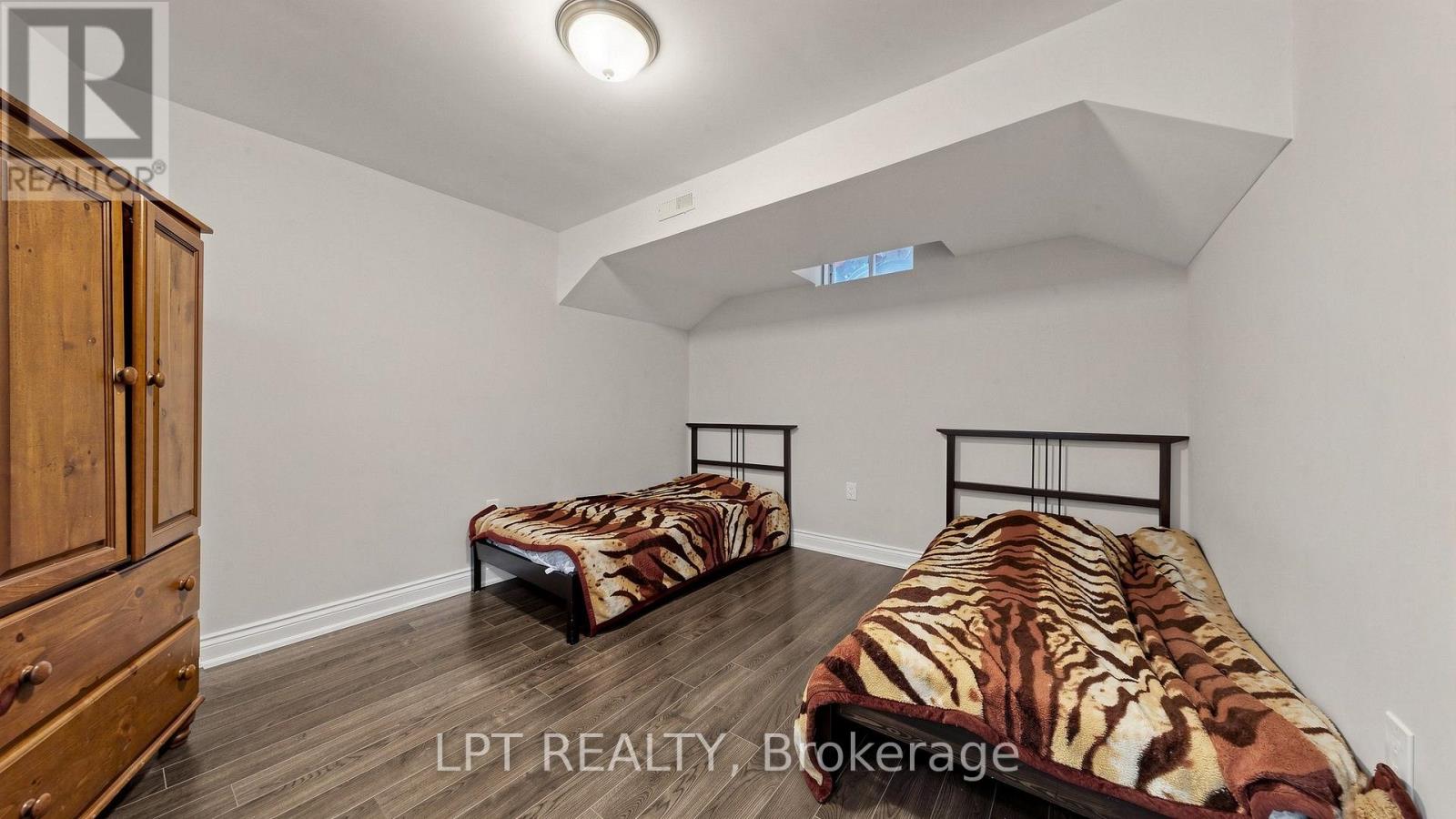 4 Plentywood Drive Property Photo 31