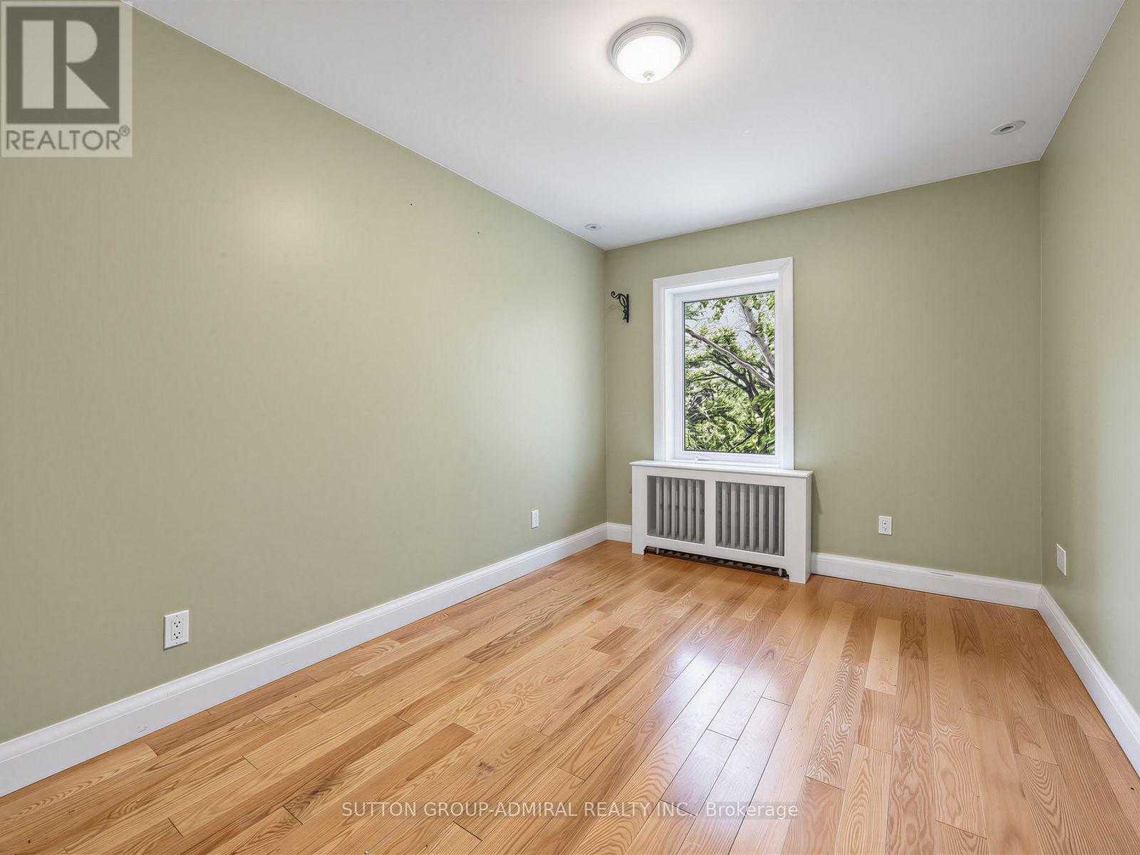 246 Ellis--main Avenue Property Photo 16