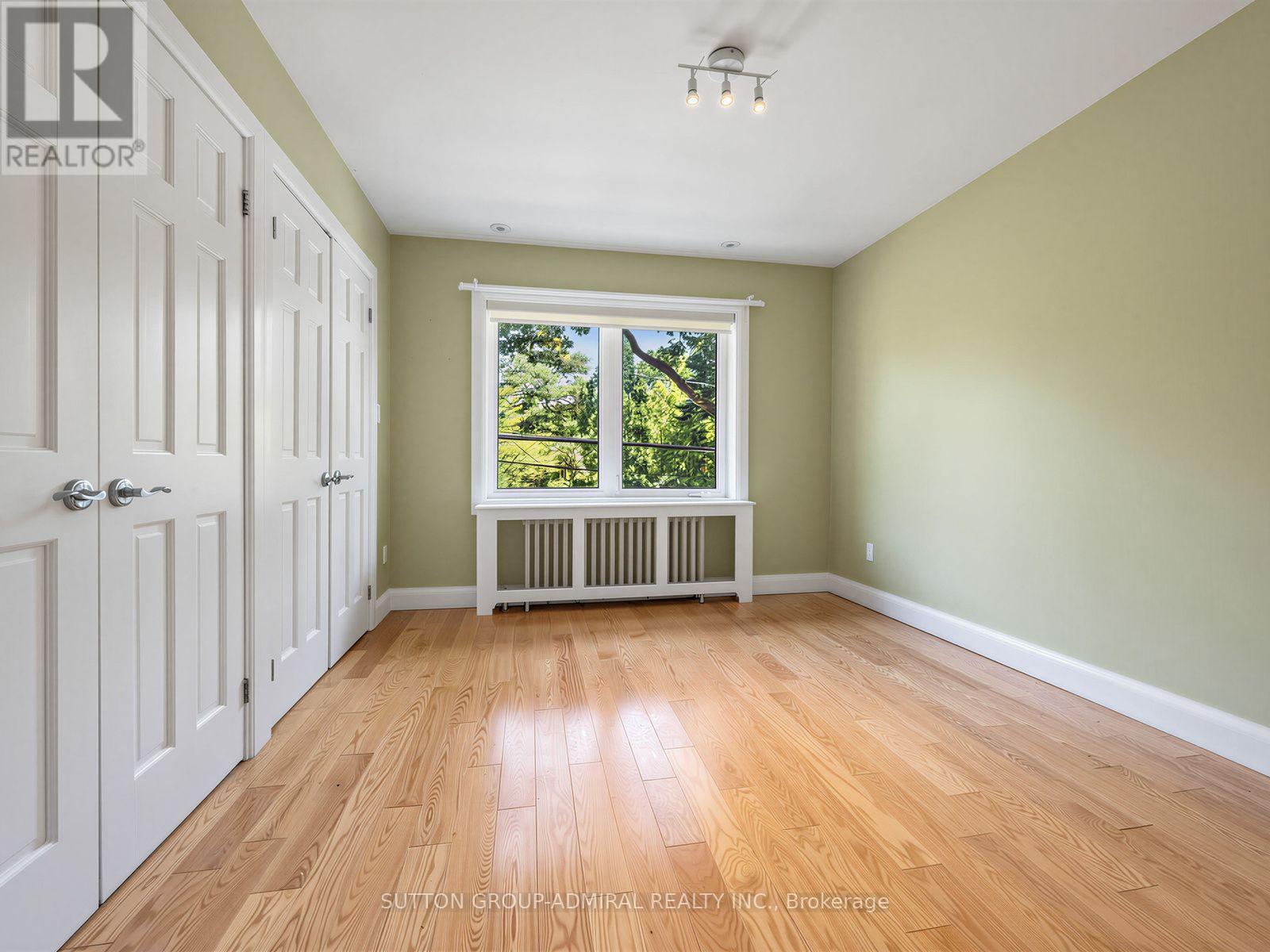246 Ellis--main Avenue Property Photo 17