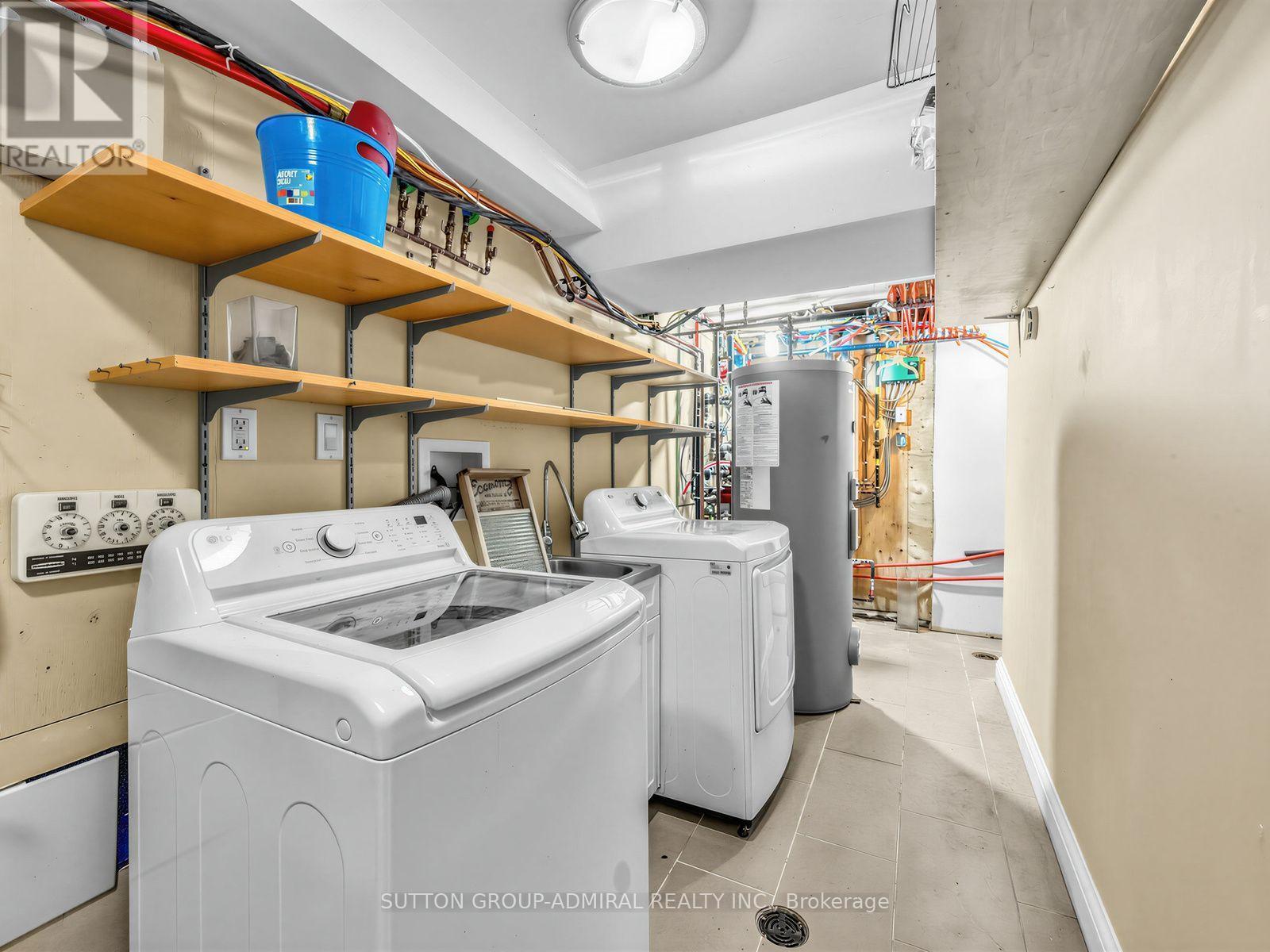 246 Ellis--main Avenue Property Photo 22