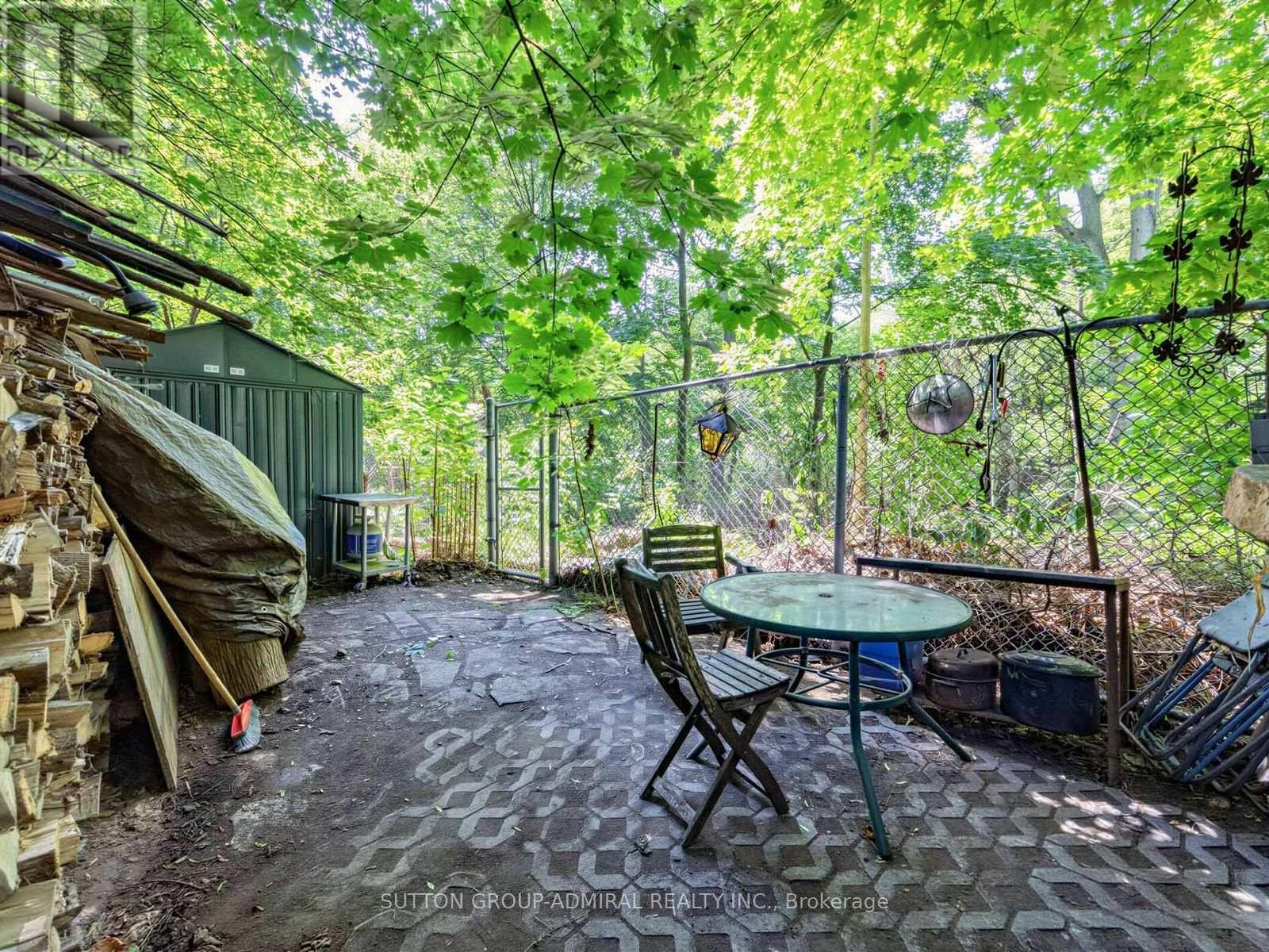 246 Ellis--main Avenue Property Photo 25
