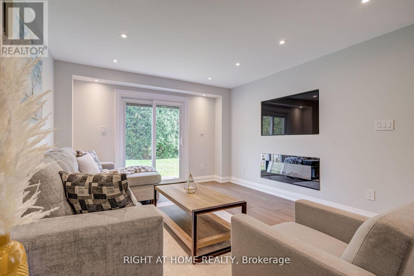 260 Louis Drive Property Photo 25