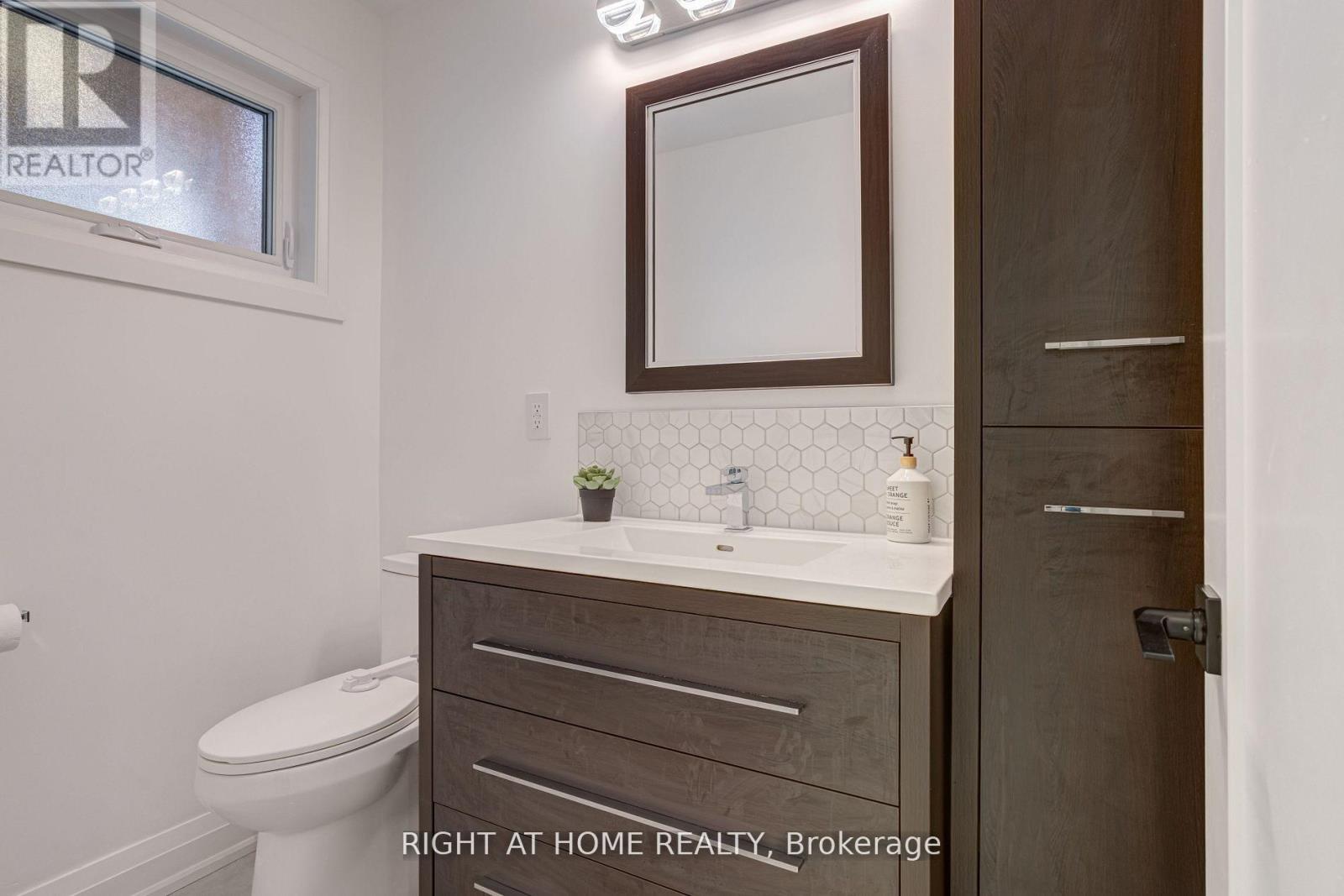 260 Louis Drive Property Photo 28