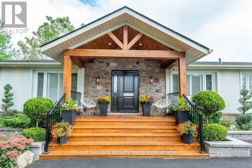7407 MILBUROUGH LINE E Property Photo 1