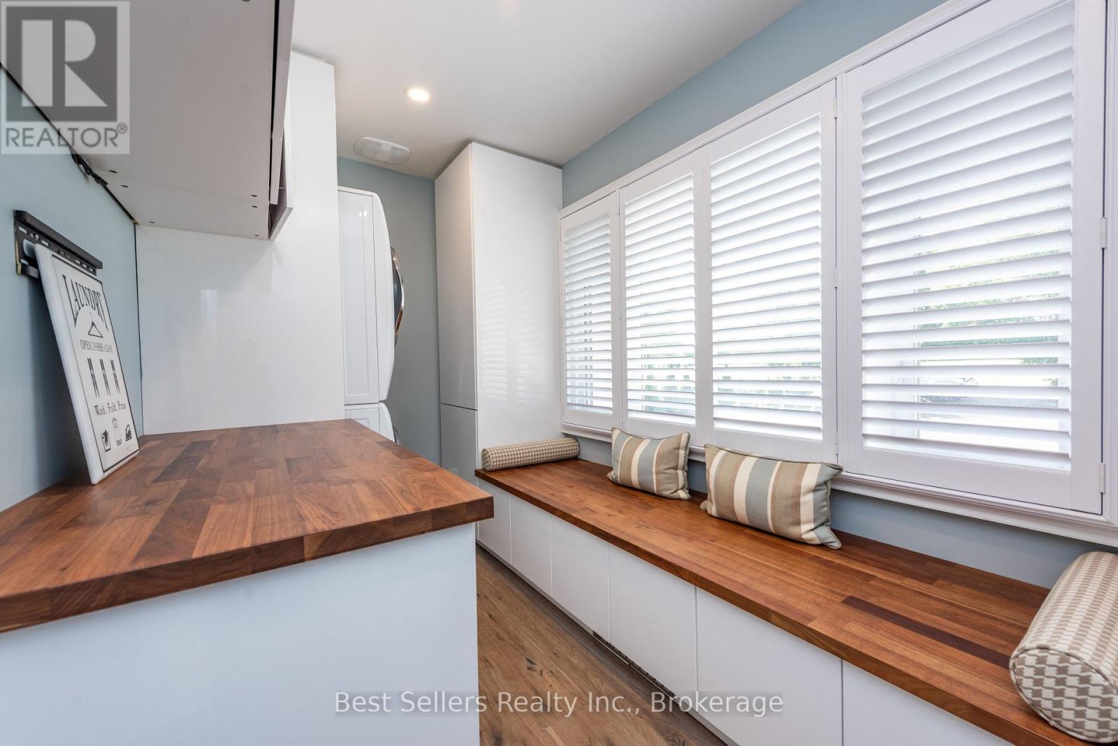 7407 Milburough Line E Property Photo 25