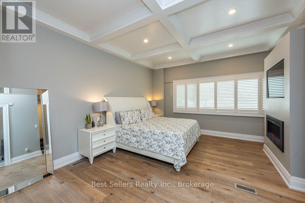 7407 Milburough Line E Property Photo 28